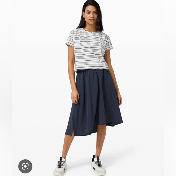 Cate’s Tee - Picture 4 of 7